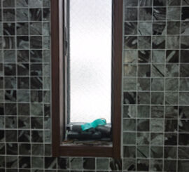 マンションの大型タイルを用いた内装工事